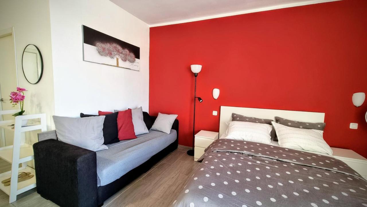 Stunning Studio With A Sea View And Pool, Paraiso Del Sur 1309 阿德耶 外观 照片
